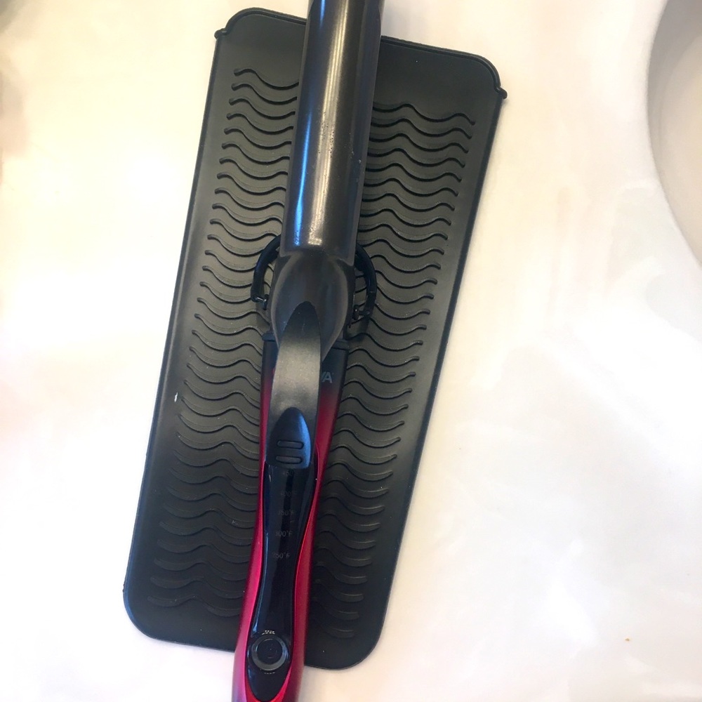 CHI Lava 1.25 inch curling iron and silicone pad